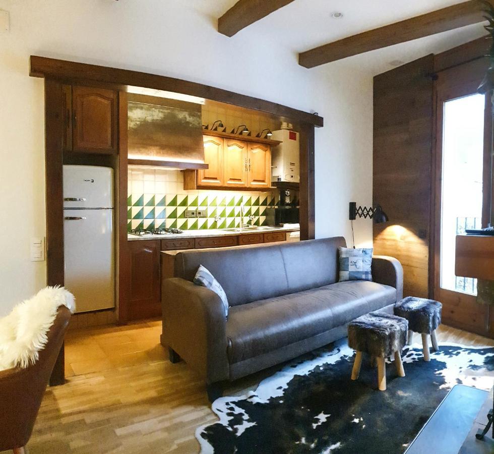 Casa Matilda - Apartamento Con Chimenea, Vistas, Rustico-Elegante En El Centro Sant Joan de les Abadesses Exterior foto